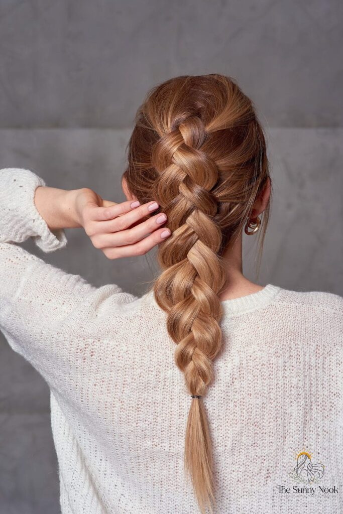 7 Slick Back Hairstyles Curly Hair to Show Your Stylist ASAP 1 featured 2241