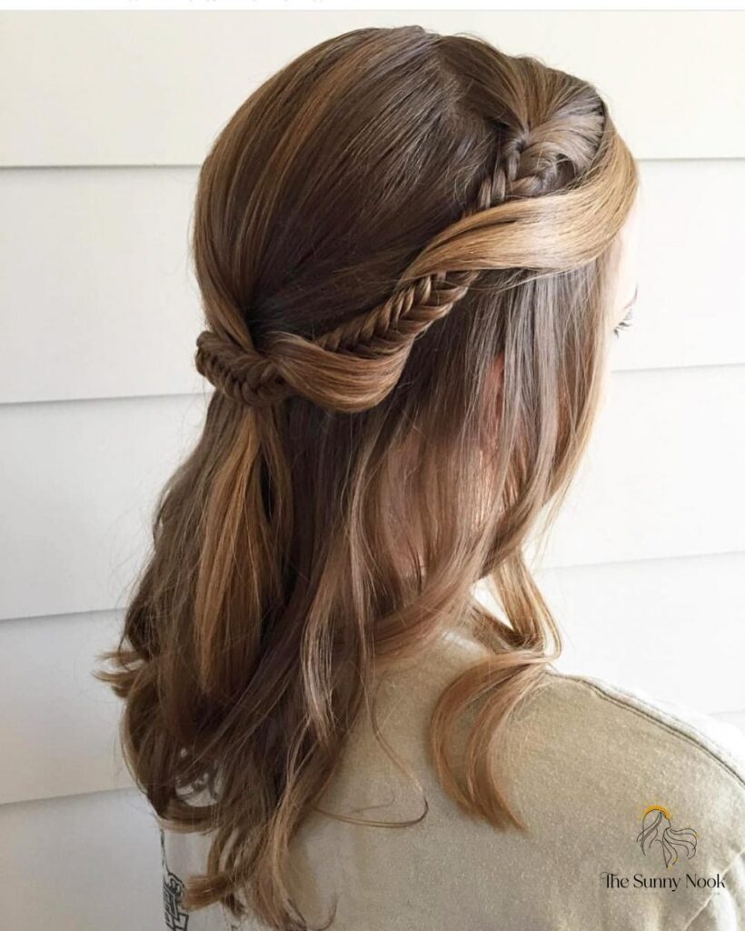 19 Curly Claw Clip Hairstyles to Transform Your Look Instantly 1 featured 2480