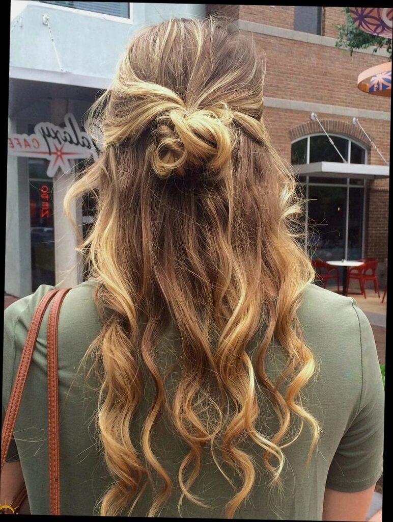 16 Short Hair Ponytail Hairstyles Ideas You Need to Try Right Now 1 featured 261