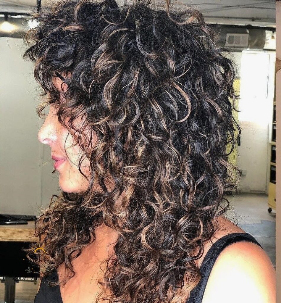 9 Gorgeous Curly Hairstyles Ideas for Every Hair Type 1 featured 2749