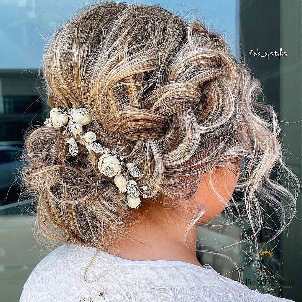 10 Traditional Hairstyles For Short Hair Everyone Is Pinning Right Now 1 featured 291