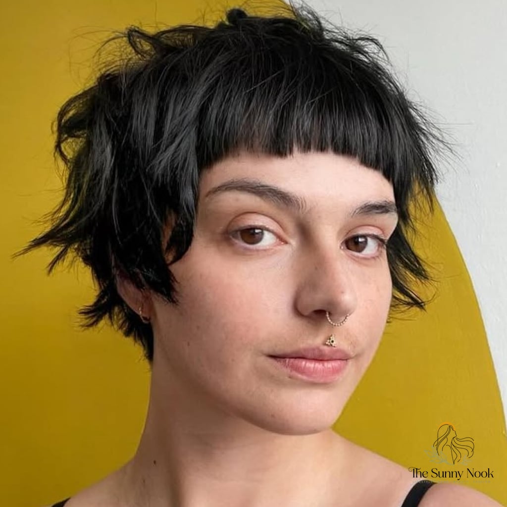 13 Cute Easy Hairstyles For Short Hair to Transform Your Look Instantly 13 Blunt Bangs