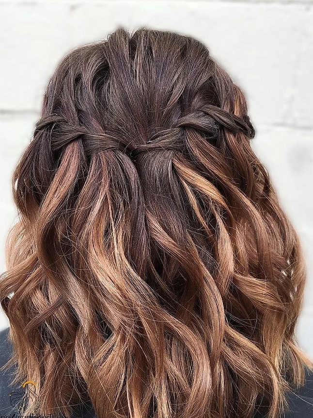 Chic Lob with Subtle Waves