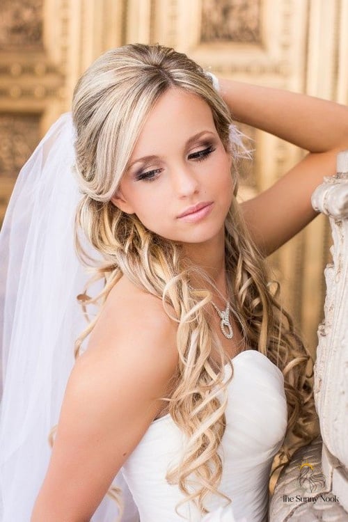 Classic Curls for Bridal Veil