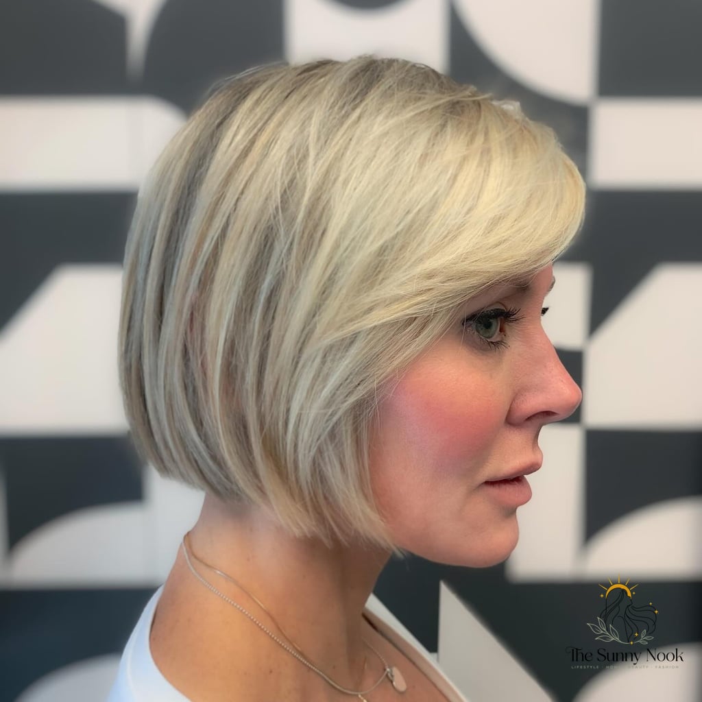 21 Cute Hairstyles For Short Curly Hair That Belong on Your Inspiration Board 3 Classic Curly Bob