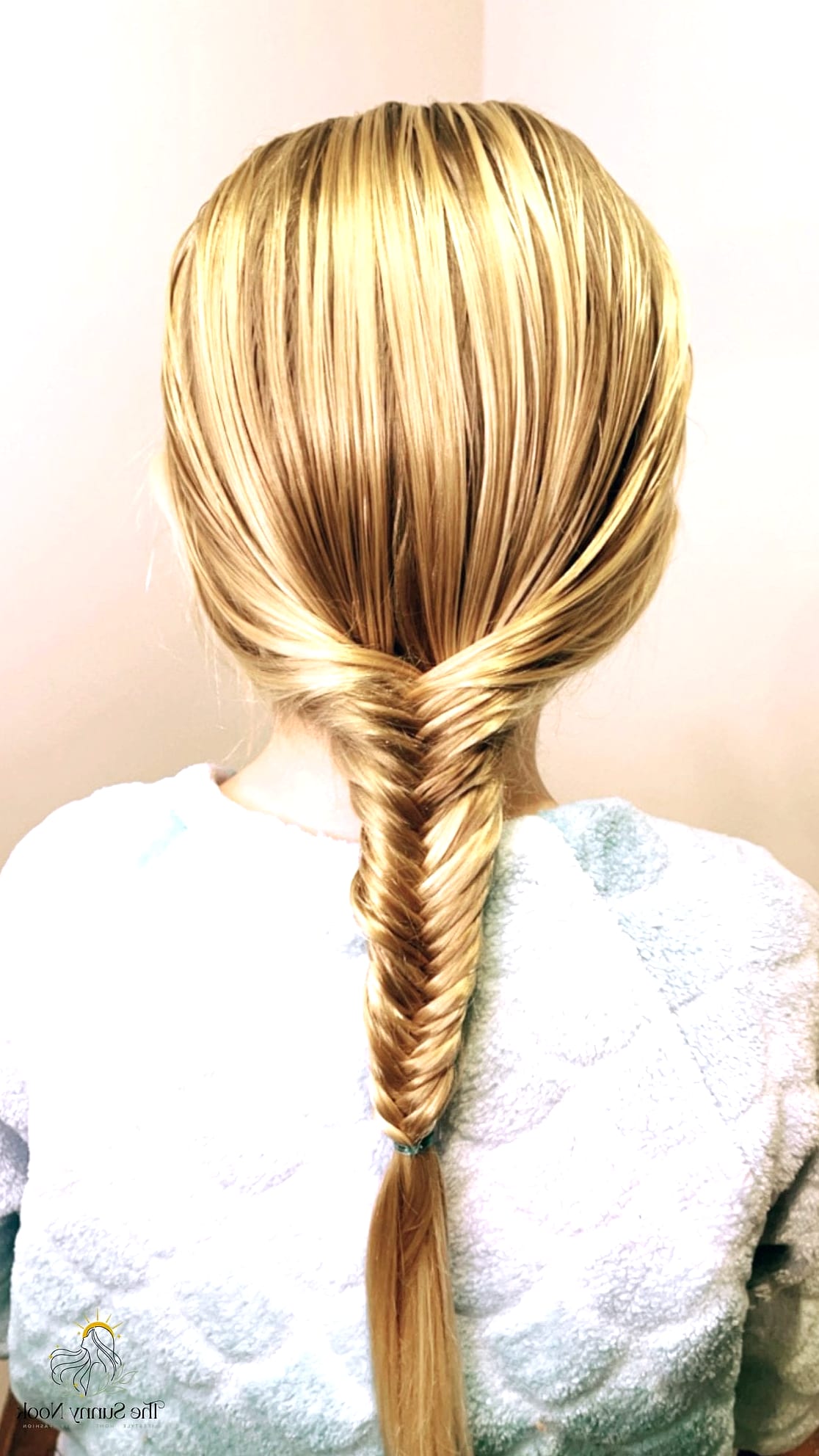 9 Fish Braid Hairstyles Perfect for Your Next Salon Appointment 2 Classic Loose Fishtail Braid
