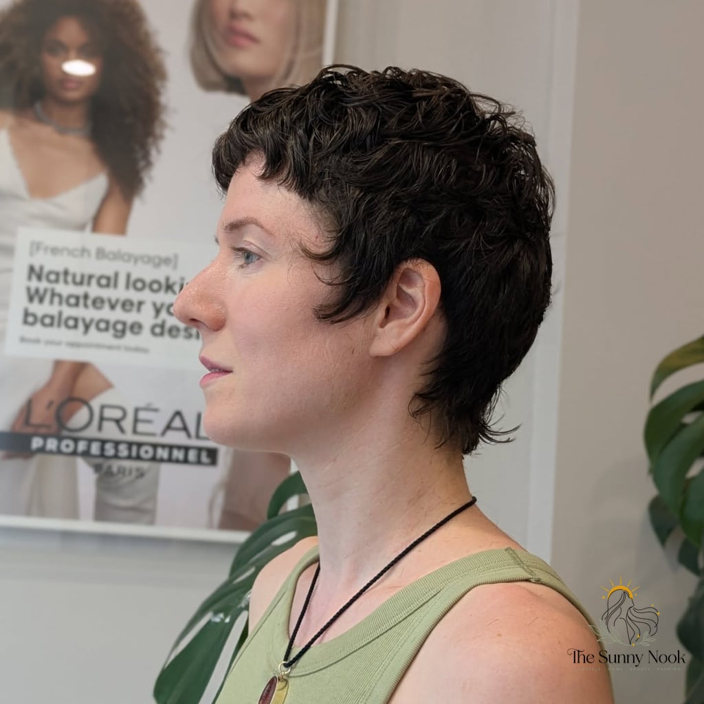 23 Cute Short Hair Hairstyles Perfect for Your Next Salon Appointment 22 Curly Textured Cut with Ends That Have a Life of Their Own
