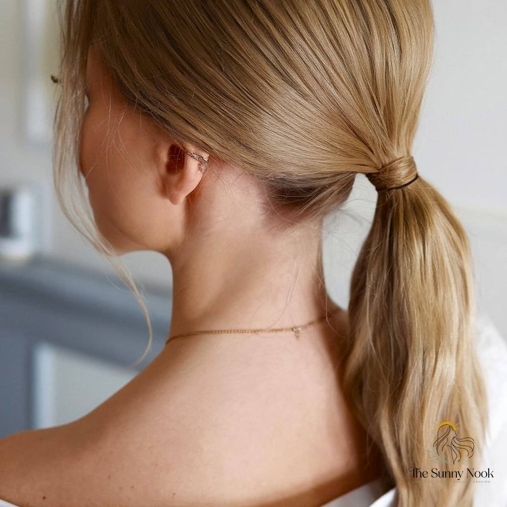 19 Cute Easy Hairstyles For Long Hair That Prove This Trend Is Here to Stay 4 Easy Long Ponytail Hairstyle for Work