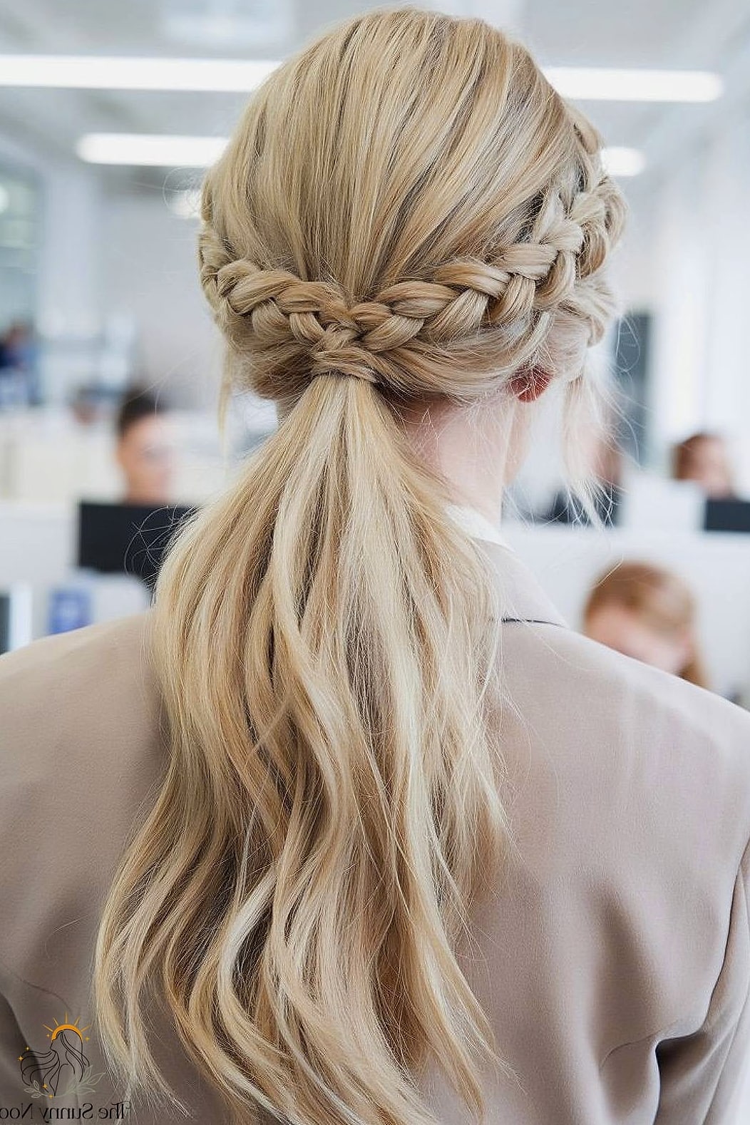 Easy and Secure Low Bun