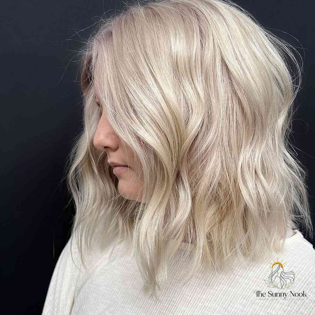 7 Easy Shoulder Length Hairstyles That Prove This Trend Is Here to Stay 4 Exquisitely Messy Bob