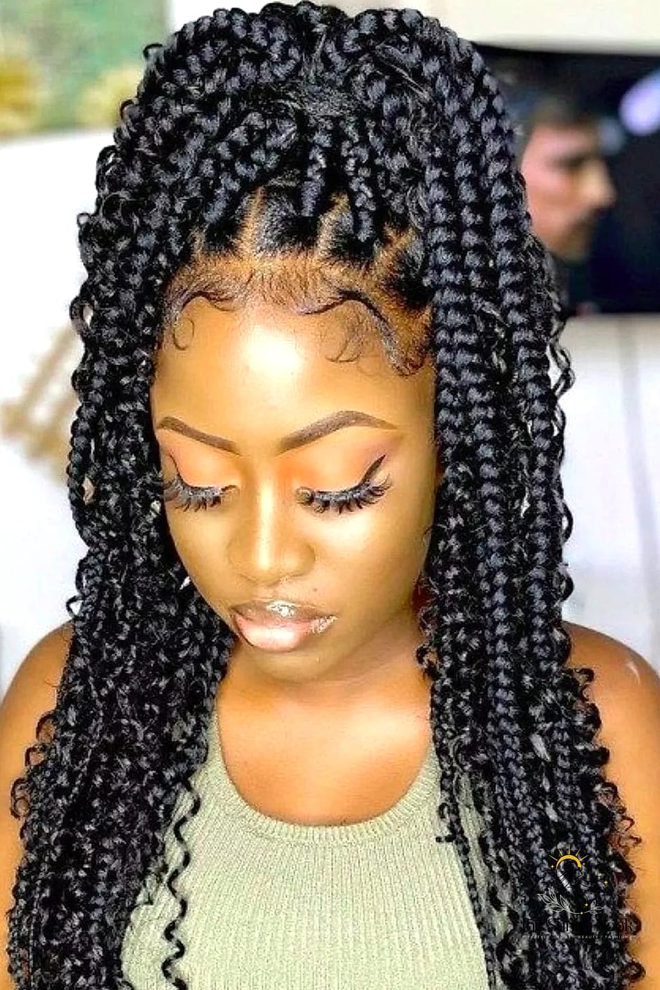 16 Simple Braid Hairstyles That Are Trending on Pinterest This Week 15 Flattering Women Hairstyles for Round Face Shapes