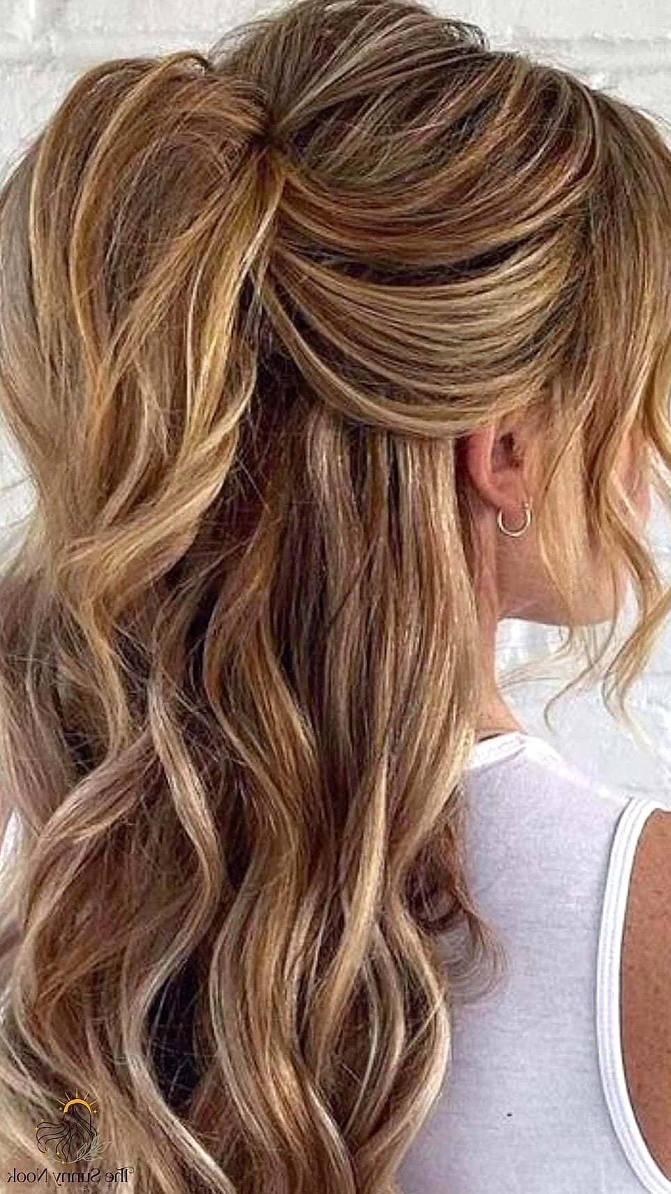 27 Ponytail Hairstyles Short Hair You'll Want to Re-Create Immediately 14 Half Up Pony with a Bouffant