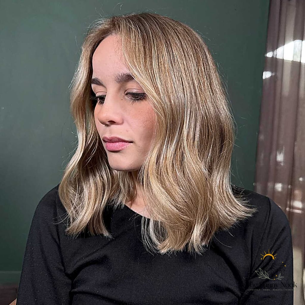 10 90S Curly Hairstyles to Save Before They Blow Up 10 Honey Blonde Lob with Soft Bends