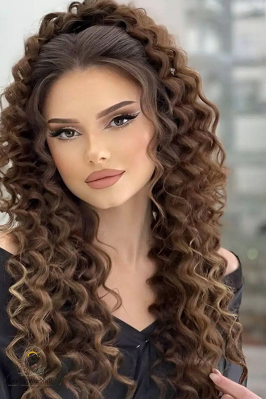 Layered Haircut for Big Curls