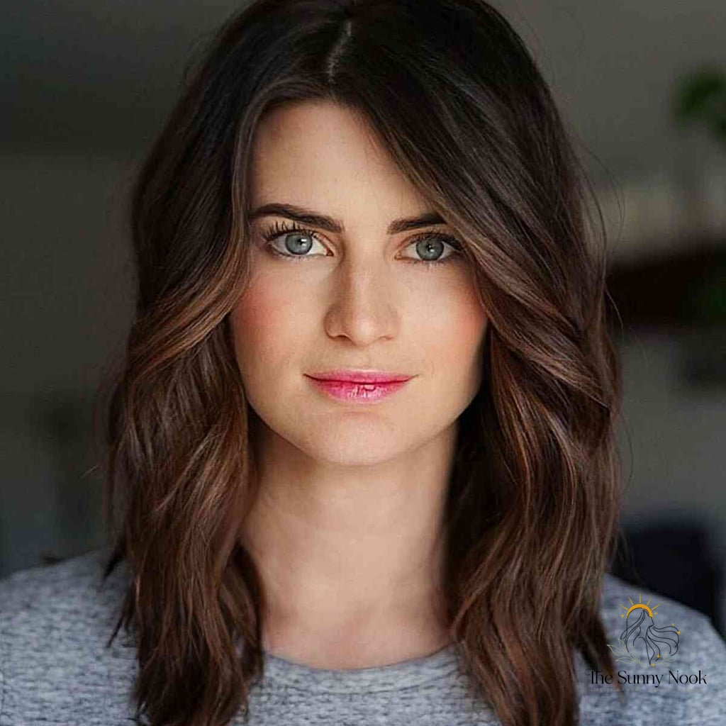 21 Hairstyles For Thick Hair Medium to Save Before They Blow Up 11 Medium Haircut with Subtle Layers