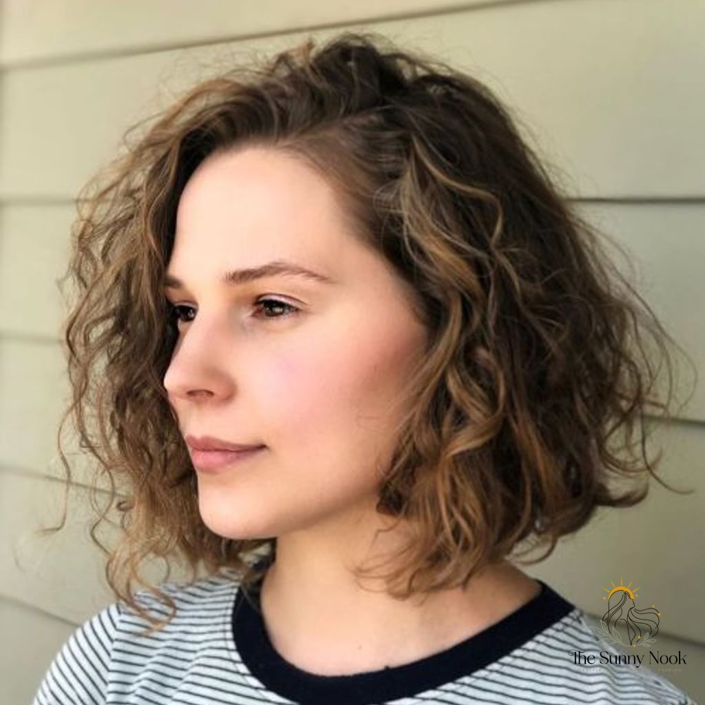 Neck-Length Side-Parted Waves