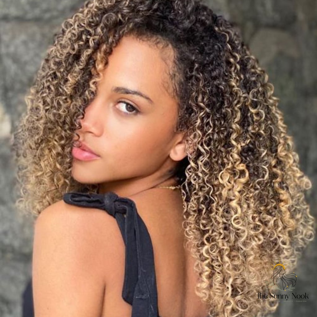 18 Gorgeous Curly Hair Inspo Hairstyles for Every Hair Type 11 Ombre Coils