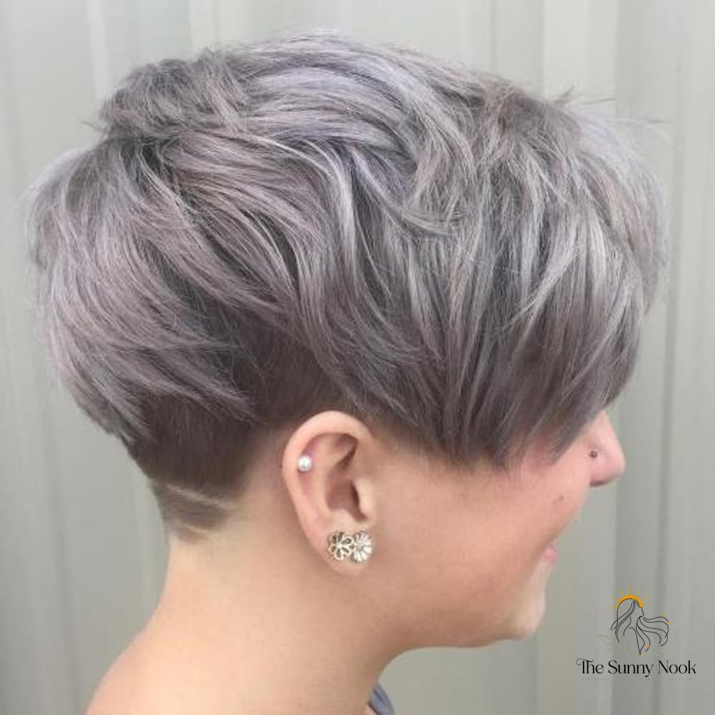 17 Gorgeous Short Hairstyles For Round Faces for Every Hair Type 5 Pixie with Nape Design