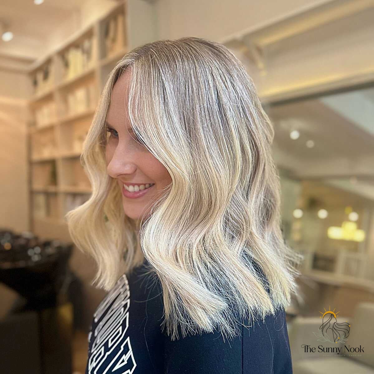 Rooted Blonde Lob with Soft Movement