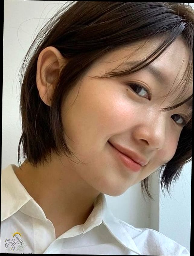 20 Short Korean Hairstyles Perfect for Your Next Salon Appointment 17 Short Haircuts for Thick Hair to Boost Your Charm