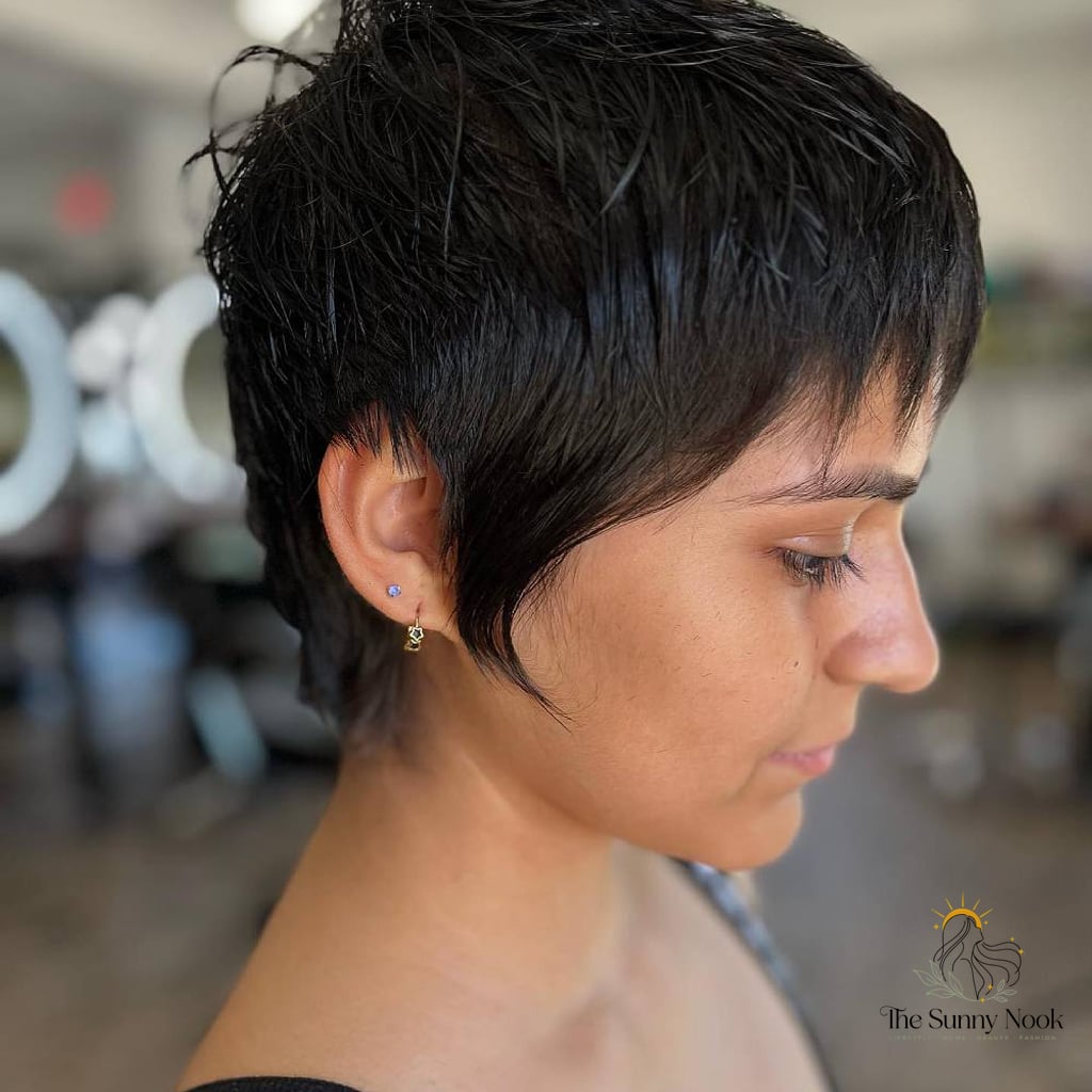 23 Cute Short Hair Hairstyles Perfect for Your Next Salon Appointment 7 Short Layered Cut That Breathes