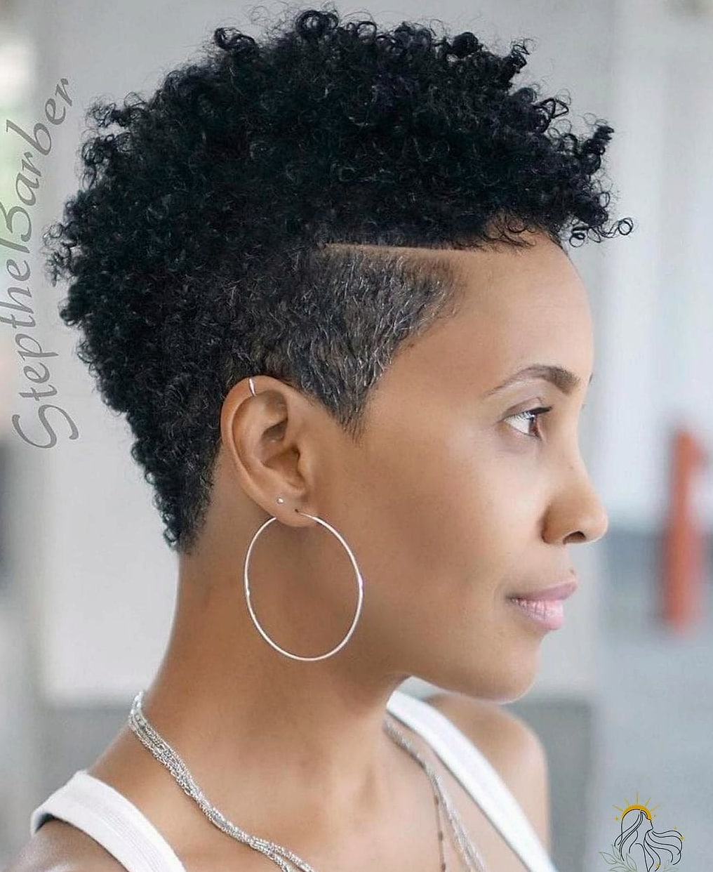 20 Hairstyles For Short Natural Hair That Belong on Your Inspiration Board 7 Short Natural Hair with Side Swept Bangs