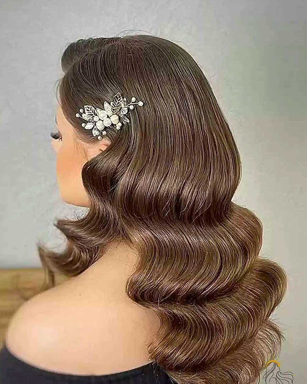 22 Party Hairstyles For Medium Hair for the Ultimate Glow Up 18 Sleek Hollywood Waves