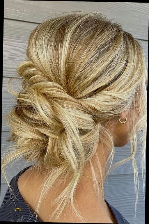 Soft and Messy Blonde Half Updo