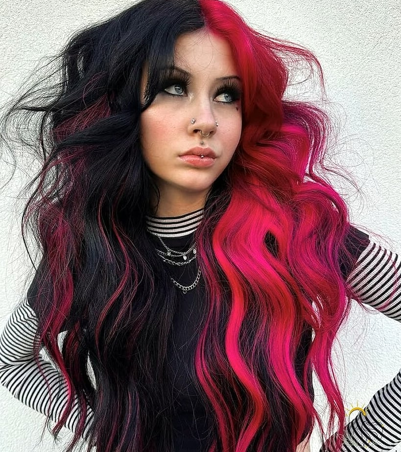 15 Short Alt Hairstyles Everyone Is Pinning Right Now 9 Split-Dye Pixie