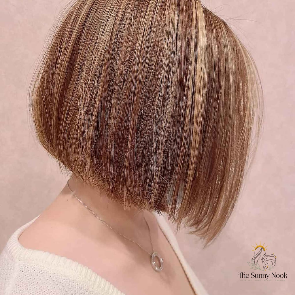30 Aesthetic Hairstyles For Short Hair Inspo That's Giving Us Everything 28 Straight Short Bobbed Hair
