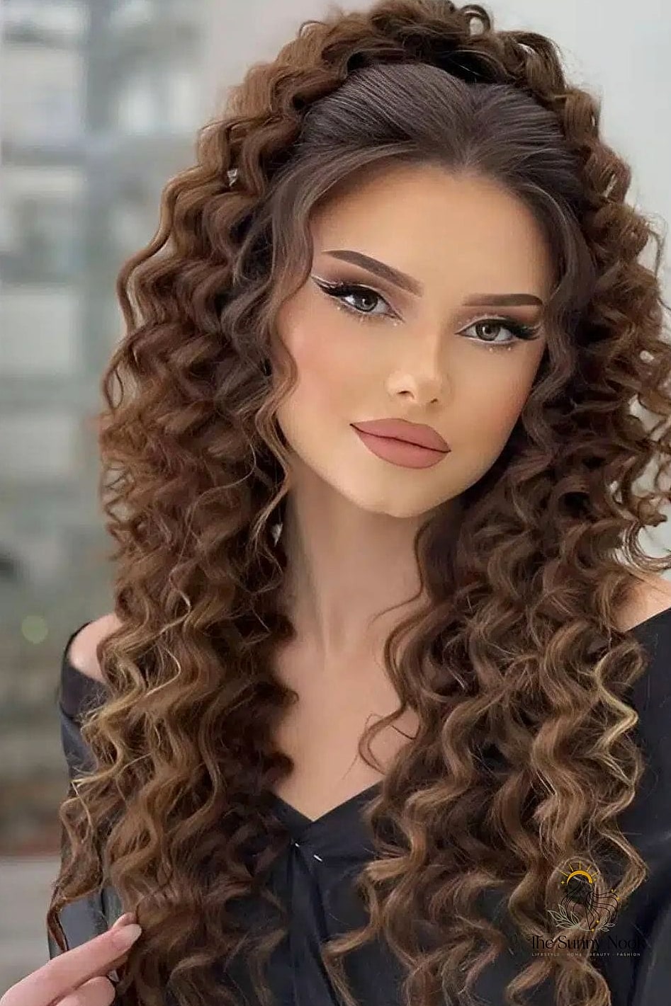 30 Elegant Hairstyles For Curly Hair We're Obsessed With Right Now 11 Stunning Hairstyles for Long Faces