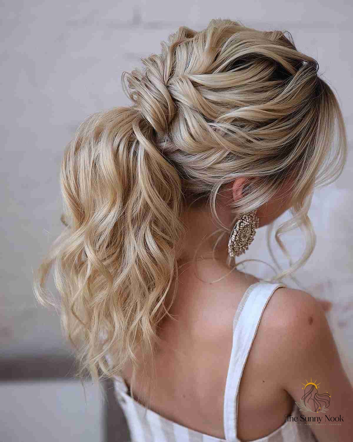 25 Wedding Hairstyles Updo We're Obsessed With Right Now 22 Stunning Textured Blonde Updo