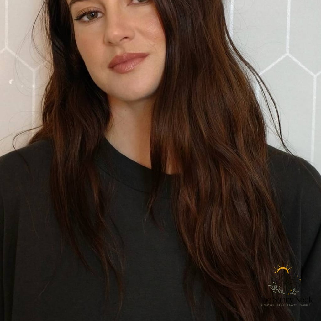 Textured Long Waves with Subtle Highlights