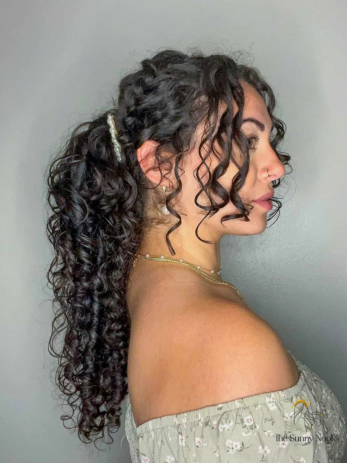 19 Curly Hairstyles Easy That Are Actually Easy to DIY 13 Tucked Grecian Curls