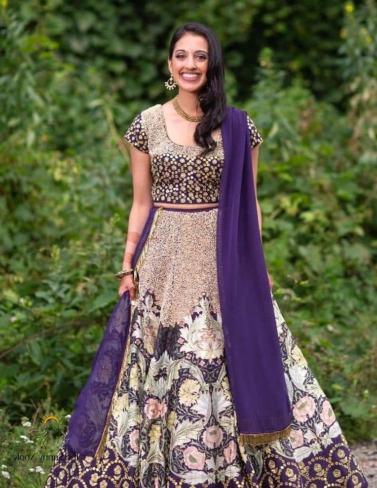 20 Indian Wedding Guest Hairstyles Inspo That's Giving Us Everything 10 Bridal-Inspired Juda with Gold Chains