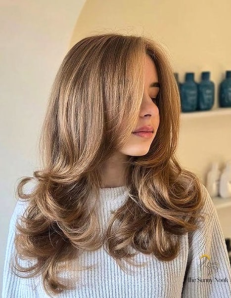 14 Hairstyles For Back To School That Prove This Trend Is Here to Stay 14 Butterfly Layers