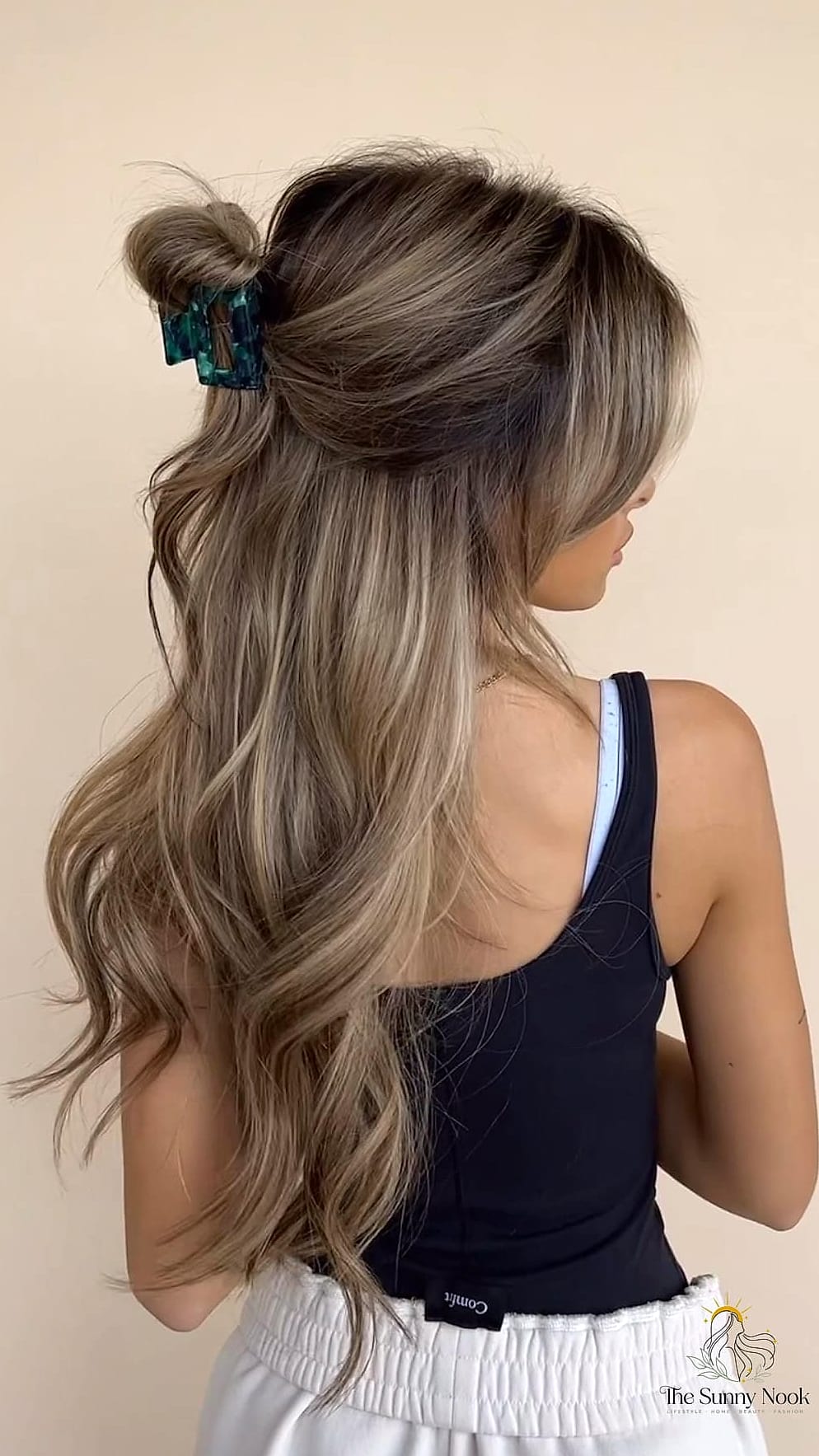 The Claw Clip Twist