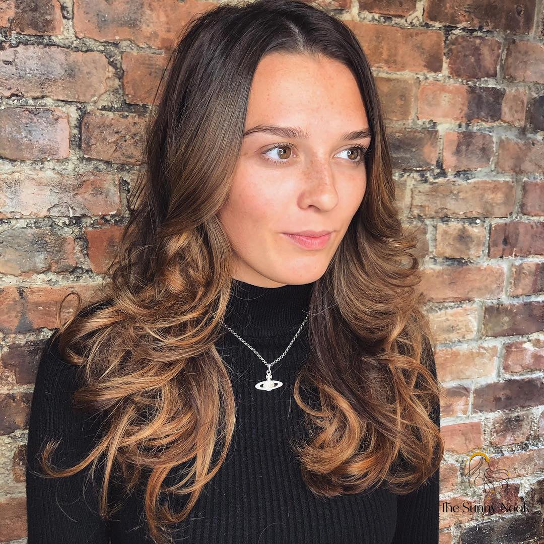 27 Cute Curled Hairstyles We're Obsessed With Right Now 22 Curled Away