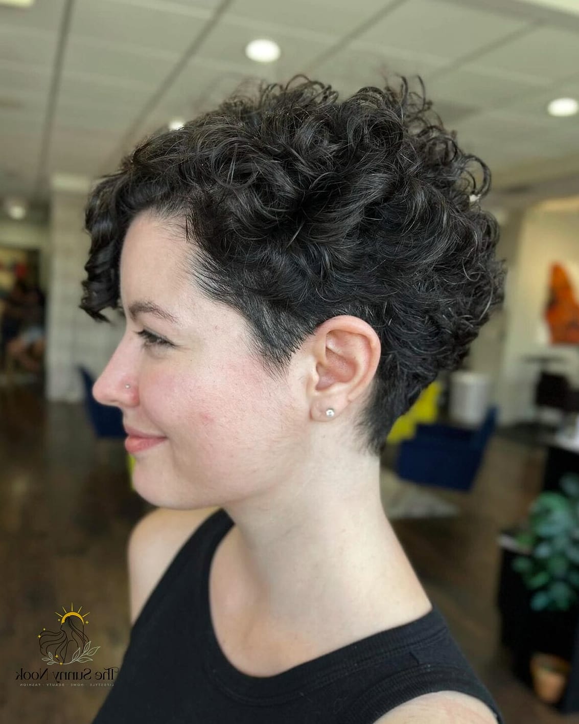 27 Cute Curled Hairstyles We're Obsessed With Right Now 25 Curled Pixie with Texture
