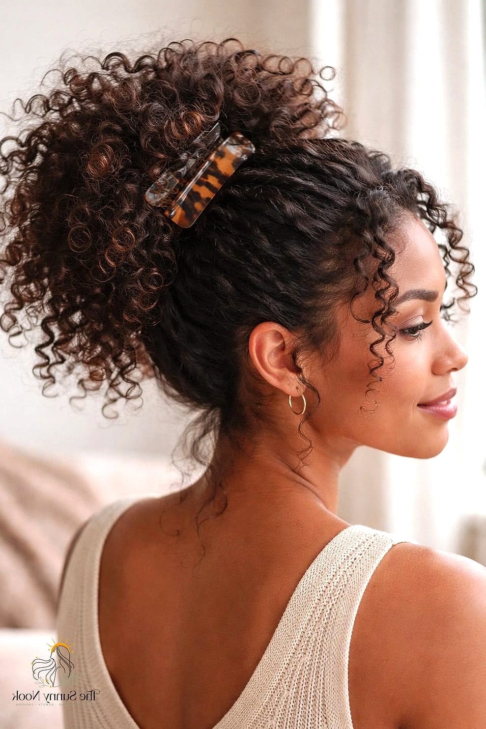 Curly Claw Clip Puff for Natural Volume