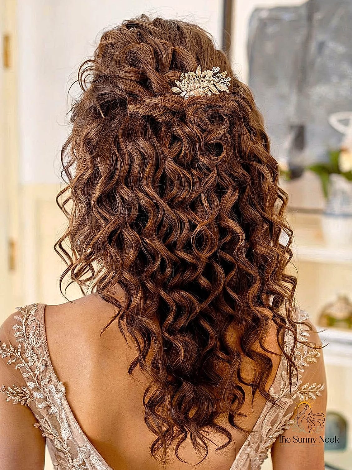 22 Elegant Hairstyles For Wedding Guest That Prove This Trend Is Here to Stay 18 Curly Half-Up Style