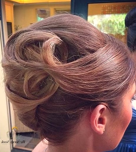 17 Hairstyles Updo Easy That Belong on Your Inspiration Board 11 The French Twist