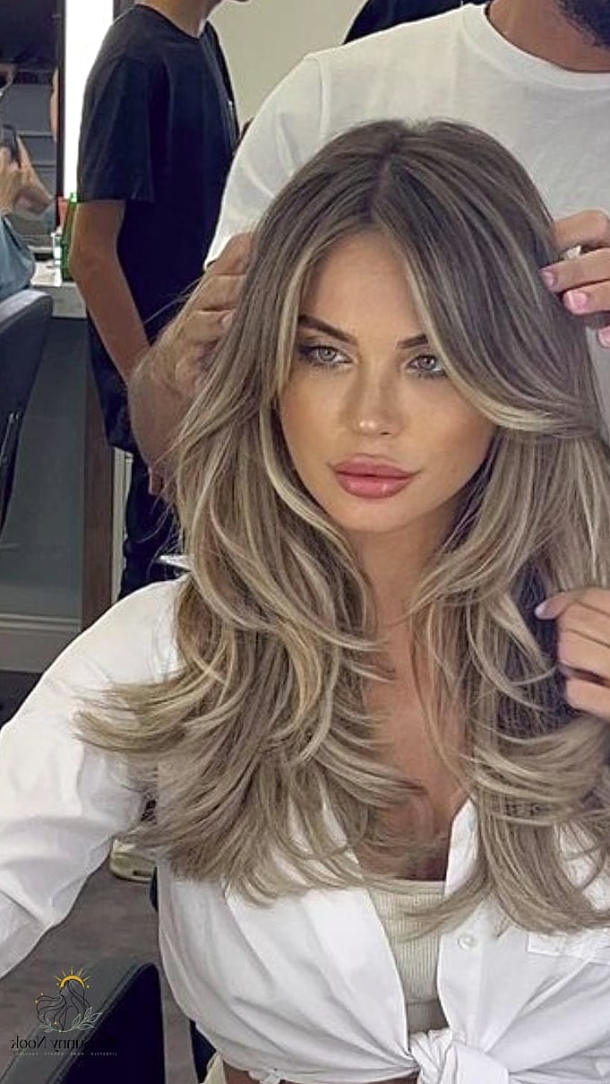 23 Hairstyles For Long Length Hair That Are Both Cute and Low Maintenance 23 Long Hair with Money Piece Highlights