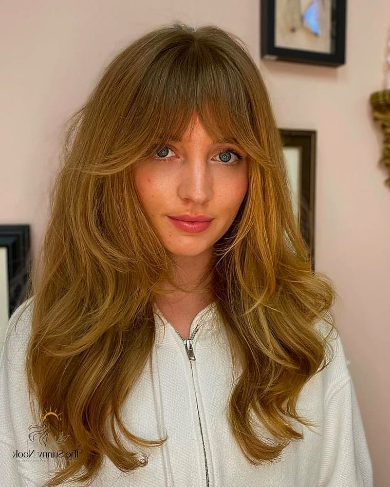Long Side-Swept Fringe
