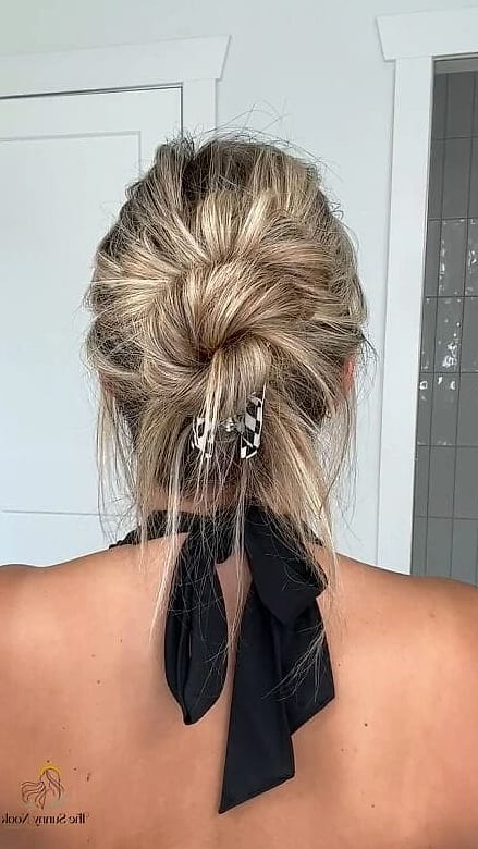 Low Side Claw Clip with Face-Framing Pieces