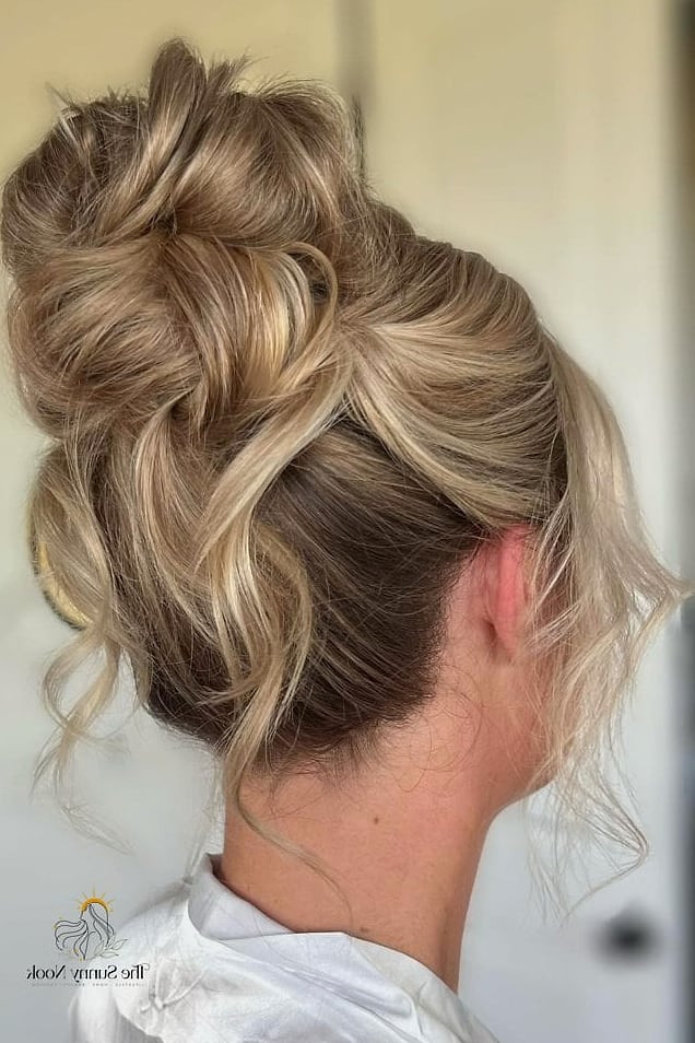 The Messy Bun With Face-Framing Pieces