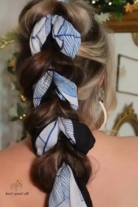 22 Scarf Hairstyles Short Hair to Save Before They Blow Up 11 Silk Scarf Slick-Back
