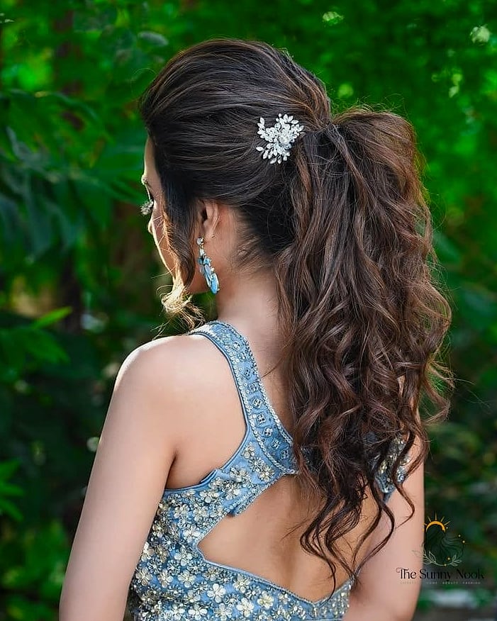 7 Garba Hairstyles Indian Everyone Is Pinning Right Now 4 The Sleek High Ponytail