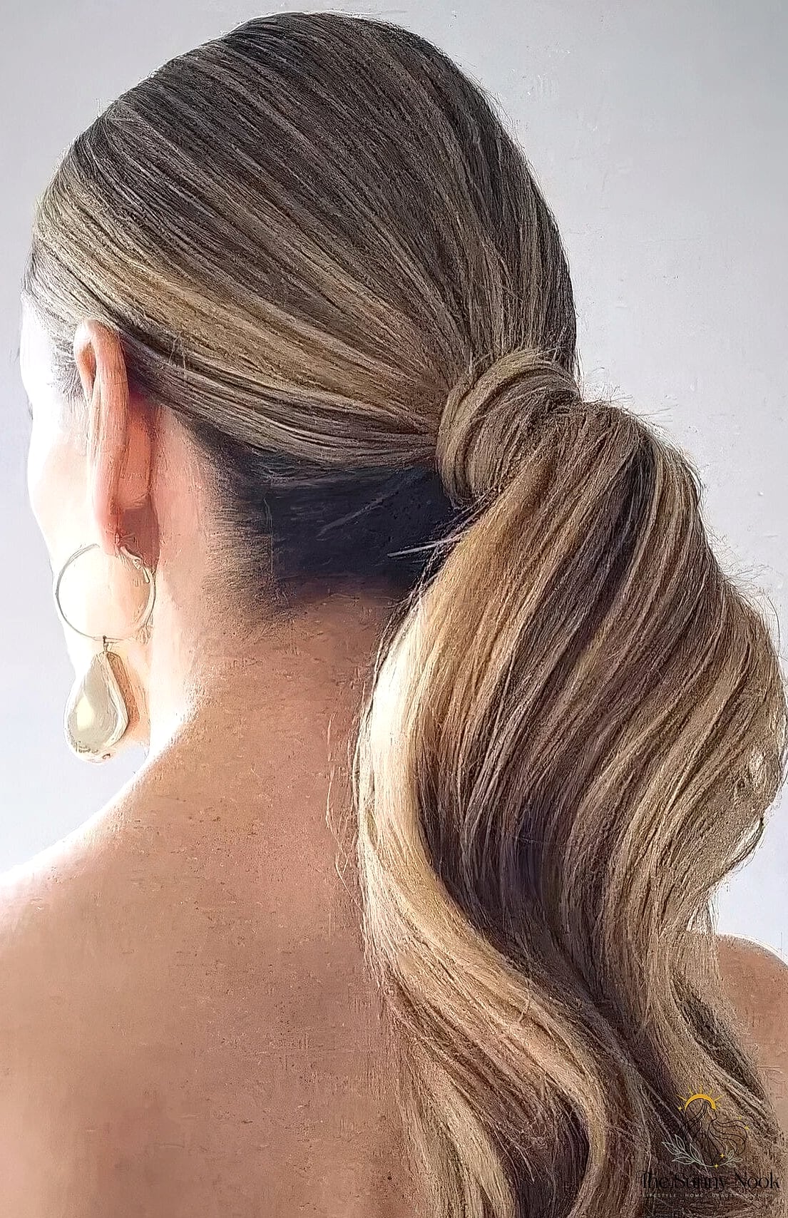 21 Simple Ponytail Hairstyles to Show Your Stylist ASAP 2 The Sleek Low Pony