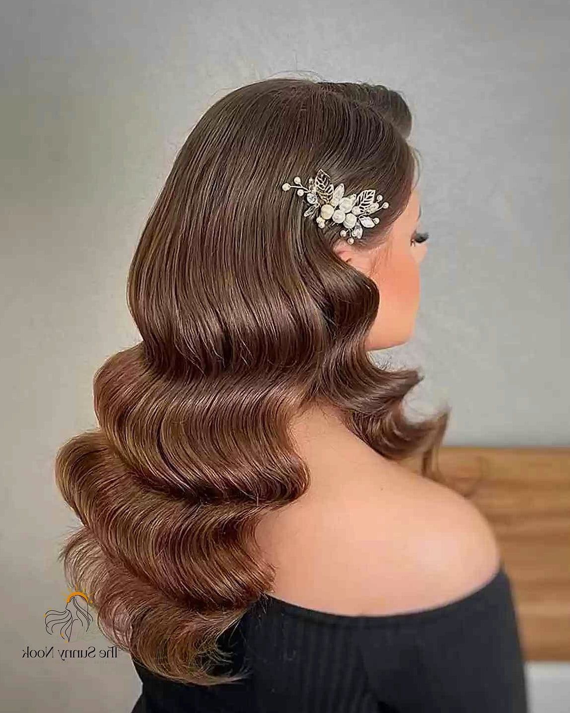 Soft Waves on a Chin-Length Bob